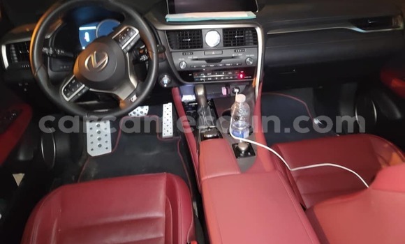 Sayi Imported Lexus RX 350 Azurfa Mota in Douala a Ƙasar Kamaru Sayi Imported Lexus RX 350 Azurfa Mota in Douala a Ƙasar Kamaru
