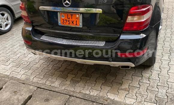 Sayi Imported Mercedes‒Benz ML–Class Black Mota in Douala a Ƙasar Kamaru Sayi Imported Mercedes‒Benz ML–Class Black Mota in Douala a Ƙasar Kamaru