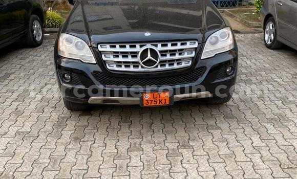 Sayi Imported Mercedes‒Benz ML–Class Black Mota in Douala a Ƙasar Kamaru Sayi Imported Mercedes‒Benz ML–Class Black Mota in Douala a Ƙasar Kamaru