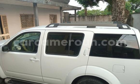 Acheter Neuf Voiture Nissan Pathfinder Blanc à Douala, Littoral Cameroon Acheter Neuf Voiture Nissan Pathfinder Blanc à Douala, Littoral Cameroon