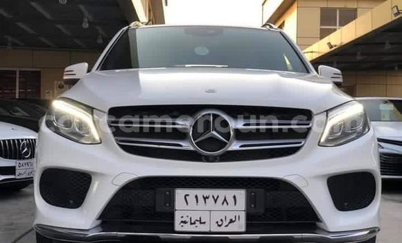 Sayi Sabo Mercedes‒Benz GLE White Mota in Douala a Ƙasar Kamaru Sayi Sabo Mercedes‒Benz GLE White Mota in Douala a Ƙasar Kamaru