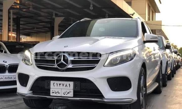 Sayi Sabo Mercedes‒Benz GLE White Mota in Douala a Ƙasar Kamaru Sayi Sabo Mercedes‒Benz GLE White Mota in Douala a Ƙasar Kamaru