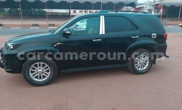Acheter Occasion Voiture Toyota Fortuner Noir à Douala, Littoral Cameroon Acheter Occasion Voiture Toyota Fortuner Noir à Douala, Littoral Cameroon