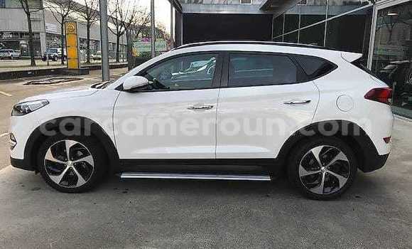 Acheter Neuf Voiture Hyundai Tucson Blanc à Douala, Littoral Cameroon Acheter Neuf Voiture Hyundai Tucson Blanc à Douala, Littoral Cameroon
