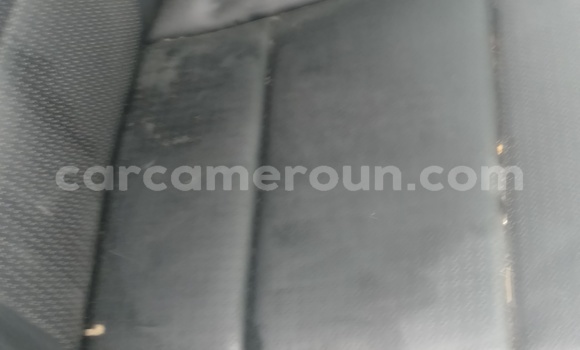 Sayi Imported Hyundai Santa Fe White Mota in Douala a Ƙasar Kamaru Sayi Imported Hyundai Santa Fe White Mota in Douala a Ƙasar Kamaru