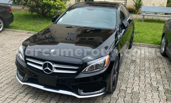 Sayi Na hannu Mercedes‒Benz C–Class Black Mota in Douala a Ƙasar Kamaru Sayi Na hannu Mercedes‒Benz C–Class Black Mota in Douala a Ƙasar Kamaru