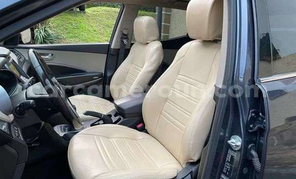 Acheter Occasion Voiture Hyundai Santa Fe Beige à Akonolinga, Central Cameroon Acheter Occasion Voiture Hyundai Santa Fe Beige à Akonolinga, Central Cameroon