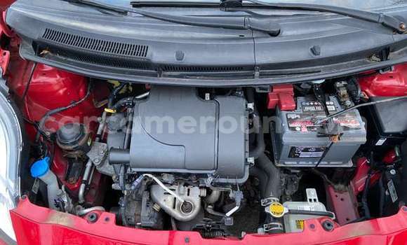 Acheter Occasion Voiture Toyota Yaris Rouge à Eséka, Central Cameroon Acheter Occasion Voiture Toyota Yaris Rouge à Eséka, Central Cameroon