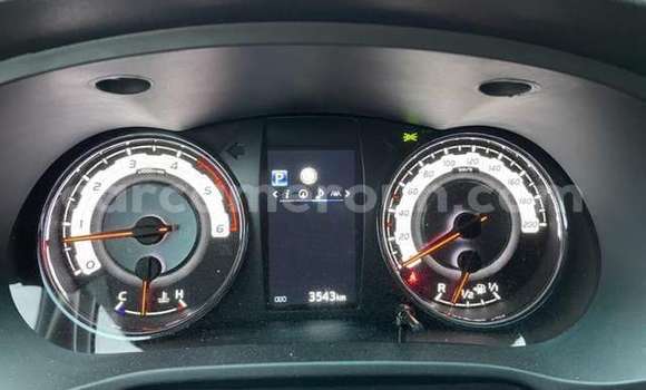 Buy Used Toyota Hiluxe VIGO White Car in Yaounde in Central Cameroon Buy Used Toyota Hiluxe VIGO White Car in Yaounde in Central Cameroon