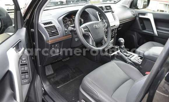 Acheter Occasion Voiture Toyota Land Cruiser Prado Noir à Yaoundé, Central Cameroon Acheter Occasion Voiture Toyota Land Cruiser Prado Noir à Yaoundé, Central Cameroon