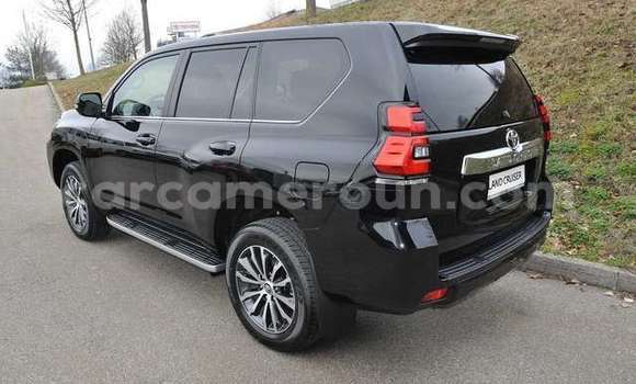 Acheter Occasion Voiture Toyota Land Cruiser Prado Noir à Yaoundé, Central Cameroon Acheter Occasion Voiture Toyota Land Cruiser Prado Noir à Yaoundé, Central Cameroon