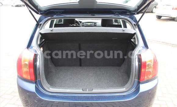Sayi Na hannu Toyota Corolla Blue Mota in Yaounde a Babban Kamaru Sayi Na hannu Toyota Corolla Blue Mota in Yaounde a Babban Kamaru