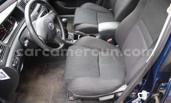 Sayi Na hannu Toyota Corolla Blue Mota in Yaounde a Babban Kamaru Sayi Na hannu Toyota Corolla Blue Mota in Yaounde a Babban Kamaru