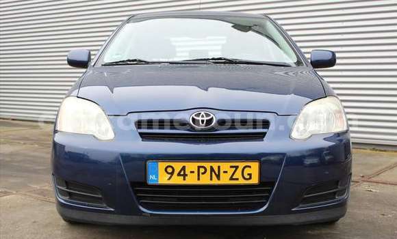 Sayi Na hannu Toyota Corolla Blue Mota in Yaounde a Babban Kamaru Sayi Na hannu Toyota Corolla Blue Mota in Yaounde a Babban Kamaru