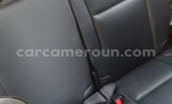 Sayi Imported Toyota Highlander Sauran Mota in Douala a Ƙasar Kamaru Sayi Imported Toyota Highlander Sauran Mota in Douala a Ƙasar Kamaru