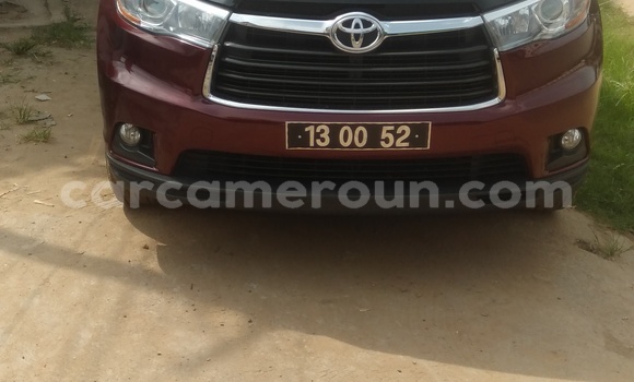 Sayi Imported Toyota Highlander Sauran Mota in Douala a Ƙasar Kamaru Sayi Imported Toyota Highlander Sauran Mota in Douala a Ƙasar Kamaru