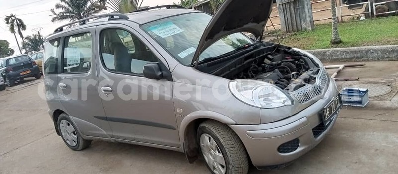 Big with watermark toyota yaris verso littoral cameroon douala 7883