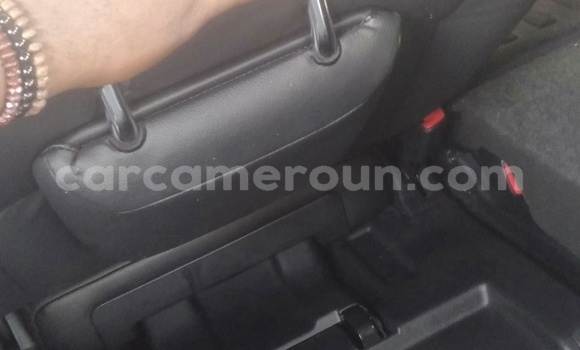 Sayi Imported Toyota 4Runner White Mota in Douala a Ƙasar Kamaru Sayi Imported Toyota 4Runner White Mota in Douala a Ƙasar Kamaru