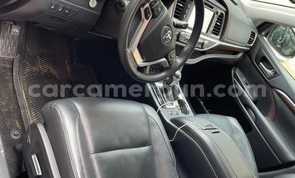 Sayi Imported Toyota 4Runner Red Mota in Douala a Ƙasar Kamaru Sayi Imported Toyota 4Runner Red Mota in Douala a Ƙasar Kamaru