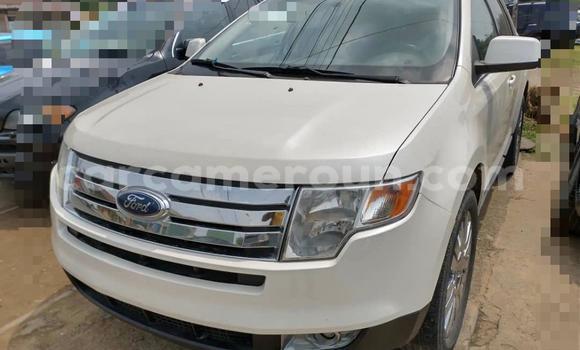 Sayi Imported FORD MUSTANG White Mota in Douala a Ƙasar Kamaru Sayi Imported FORD MUSTANG White Mota in Douala a Ƙasar Kamaru