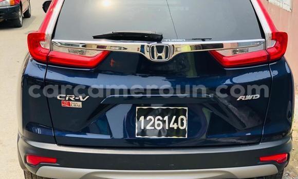 Sayi Imported Honda CR–V Blue Mota in Douala a Ƙasar Kamaru Sayi Imported Honda CR–V Blue Mota in Douala a Ƙasar Kamaru