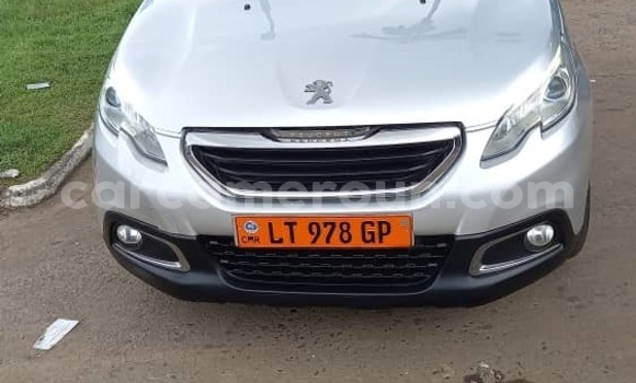 Sayi Na hannu Peugeot 2008 Azurfa Mota in Douala a Ƙasar Kamaru Sayi Na hannu Peugeot 2008 Azurfa Mota in Douala a Ƙasar Kamaru
