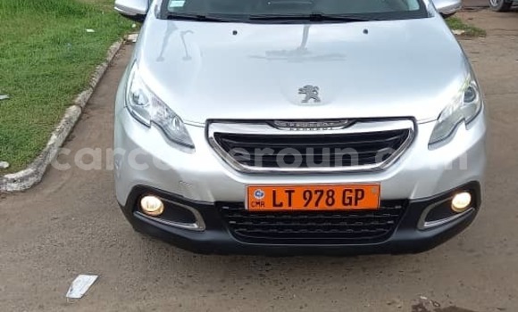 Sayi Na hannu Peugeot 2008 Azurfa Mota in Douala a Ƙasar Kamaru Sayi Na hannu Peugeot 2008 Azurfa Mota in Douala a Ƙasar Kamaru