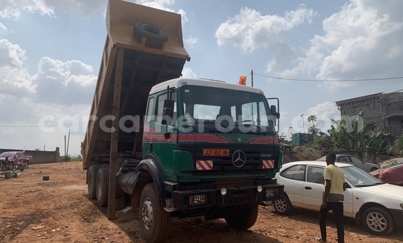 Sayi Na hannu Mercedes‒Benz 2638 Green Babbar mota in Douala a Ƙasar Kamaru Sayi Na hannu Mercedes‒Benz 2638 Green Babbar mota in Douala a Ƙasar Kamaru