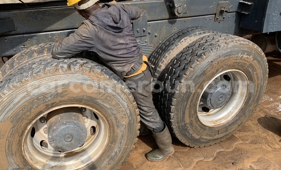 Sayi Na hannu Mercedes‒Benz 2638 Green Babbar mota in Douala a Ƙasar Kamaru Sayi Na hannu Mercedes‒Benz 2638 Green Babbar mota in Douala a Ƙasar Kamaru