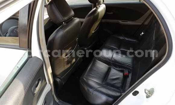 Acheter Neuf Voiture Toyota Yaris Blanc à Douala, Littoral Cameroon Acheter Neuf Voiture Toyota Yaris Blanc à Douala, Littoral Cameroon