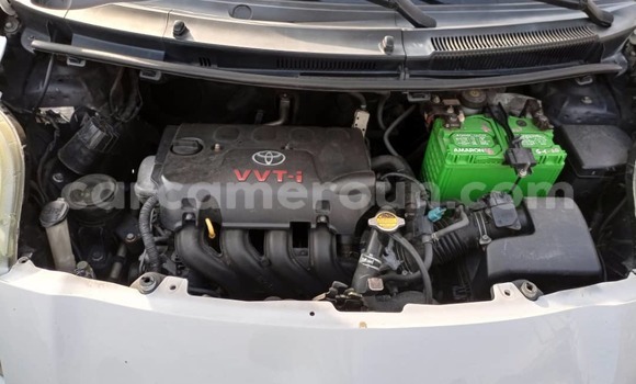 Acheter Neuf Voiture Toyota Yaris Blanc à Douala, Littoral Cameroon Acheter Neuf Voiture Toyota Yaris Blanc à Douala, Littoral Cameroon