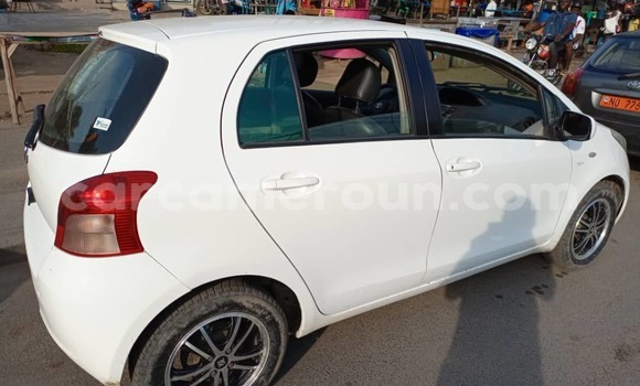 Acheter Neuf Voiture Toyota Yaris Blanc à Douala, Littoral Cameroon Acheter Neuf Voiture Toyota Yaris Blanc à Douala, Littoral Cameroon
