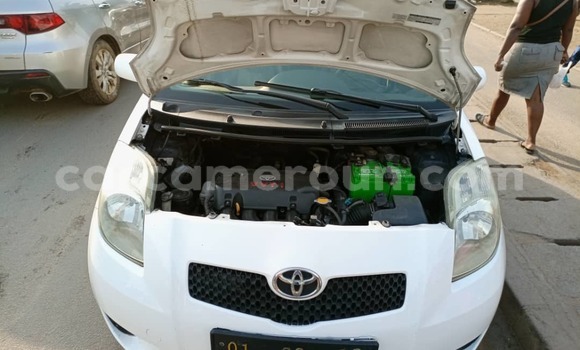 Acheter Neuf Voiture Toyota Yaris Blanc à Douala, Littoral Cameroon Acheter Neuf Voiture Toyota Yaris Blanc à Douala, Littoral Cameroon