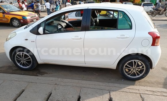 Acheter Neuf Voiture Toyota Yaris Blanc à Douala, Littoral Cameroon Acheter Neuf Voiture Toyota Yaris Blanc à Douala, Littoral Cameroon