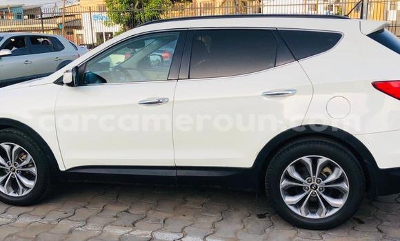 Acheter Neuf Voiture Hyundai Santa Fe Blanc à Douala, Littoral Cameroon Acheter Neuf Voiture Hyundai Santa Fe Blanc à Douala, Littoral Cameroon