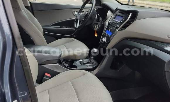 Acheter Occasion Voiture Hyundai Santa Fe Bleu à Douala, Littoral Cameroon Acheter Occasion Voiture Hyundai Santa Fe Bleu à Douala, Littoral Cameroon