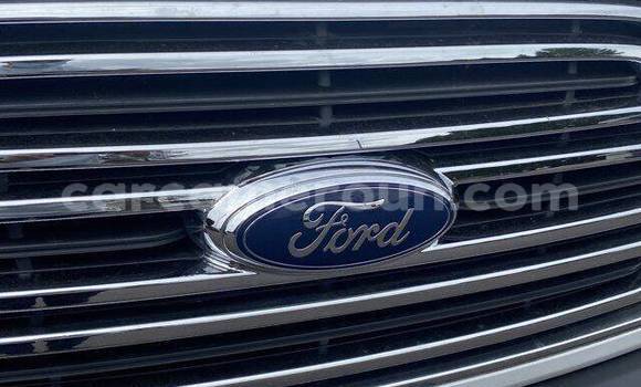 Acheter Neuf Voiture FORD MUSTANG Blanc à Yaoundé, Central Cameroon Acheter Neuf Voiture FORD MUSTANG Blanc à Yaoundé, Central Cameroon