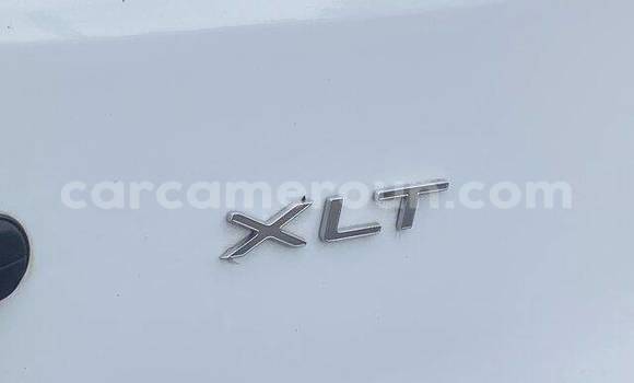 Acheter Neuf Voiture FORD MUSTANG Blanc à Yaoundé, Central Cameroon Acheter Neuf Voiture FORD MUSTANG Blanc à Yaoundé, Central Cameroon