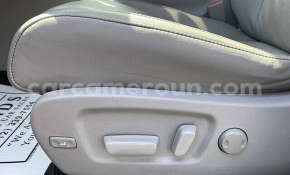 Sayi Sabo Toyota Highlander Sauran Mota in Douala a Ƙasar Kamaru Sayi Sabo Toyota Highlander Sauran Mota in Douala a Ƙasar Kamaru