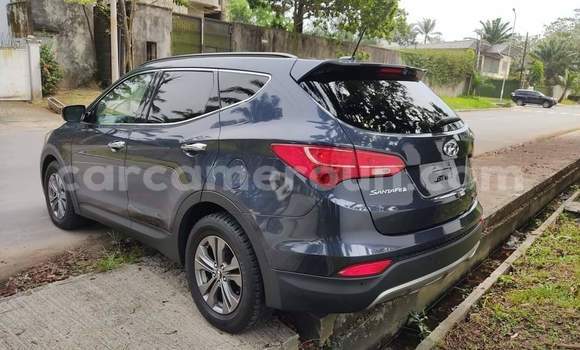 Acheter Occasion Voiture Hyundai Santa Fe Bleu à Douala, Littoral Cameroon Acheter Occasion Voiture Hyundai Santa Fe Bleu à Douala, Littoral Cameroon