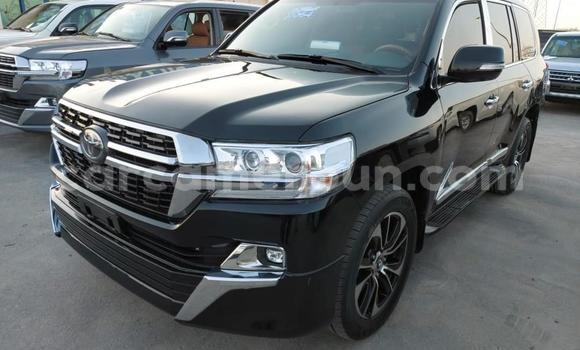 Acheter Neuf Voiture Toyota Land Cruiser Noir à Douala, Littoral Cameroon Acheter Neuf Voiture Toyota Land Cruiser Noir à Douala, Littoral Cameroon
