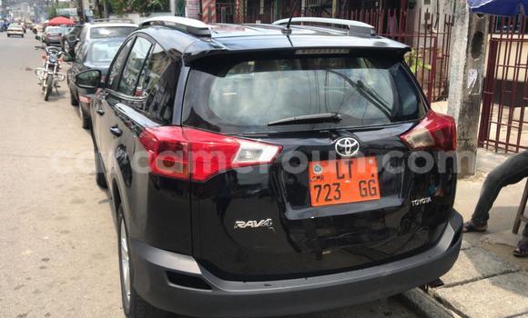 Sayi Imported Toyota RAV4 Black Mota in Douala a Ƙasar Kamaru Sayi Imported Toyota RAV4 Black Mota in Douala a Ƙasar Kamaru
