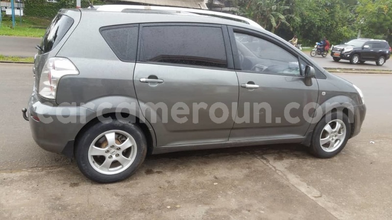 Big with watermark toyota corolla verso littoral cameroon douala 8013