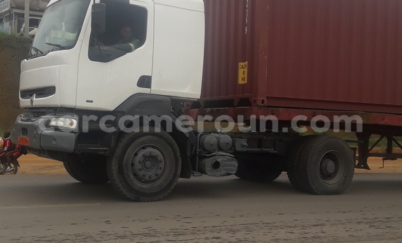 Buy Used Renault Kerax White Truck in Douala in Littoral Cameroon Buy Used Renault Kerax White Truck in Douala in Littoral Cameroon