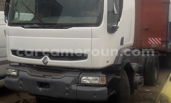 Buy Used Renault Kerax White Truck in Douala in Littoral Cameroon Buy Used Renault Kerax White Truck in Douala in Littoral Cameroon