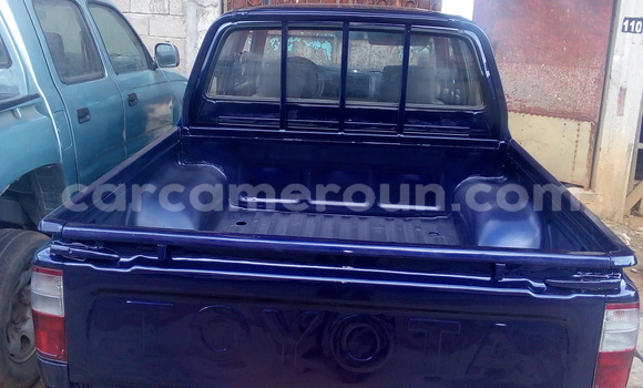 Acheter Occasion Voiture Toyota Hilux Bleu à Douala, Littoral Cameroon Acheter Occasion Voiture Toyota Hilux Bleu à Douala, Littoral Cameroon