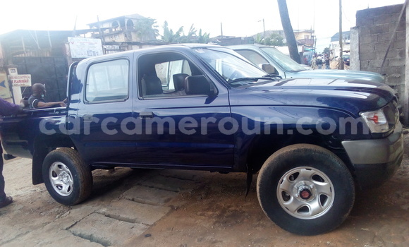 Acheter Occasion Voiture Toyota Hilux Bleu à Douala, Littoral Cameroon Acheter Occasion Voiture Toyota Hilux Bleu à Douala, Littoral Cameroon