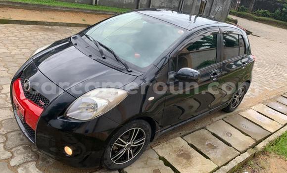 Sayi Na hannu Toyota Yaris Black Mota in Douala a Ƙasar Kamaru Sayi Na hannu Toyota Yaris Black Mota in Douala a Ƙasar Kamaru