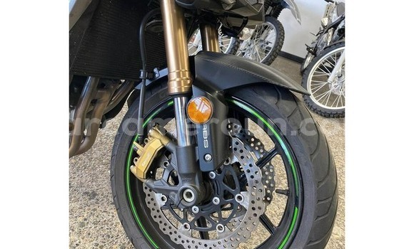 Buy Used BMW S 1000 Green Bike in Bafoussam in West Cameroon Buy Used BMW S 1000 Green Bike in Bafoussam in West Cameroon