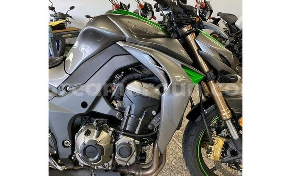 Buy Used BMW S 1000 Green Bike in Bafoussam in West Cameroon Buy Used BMW S 1000 Green Bike in Bafoussam in West Cameroon